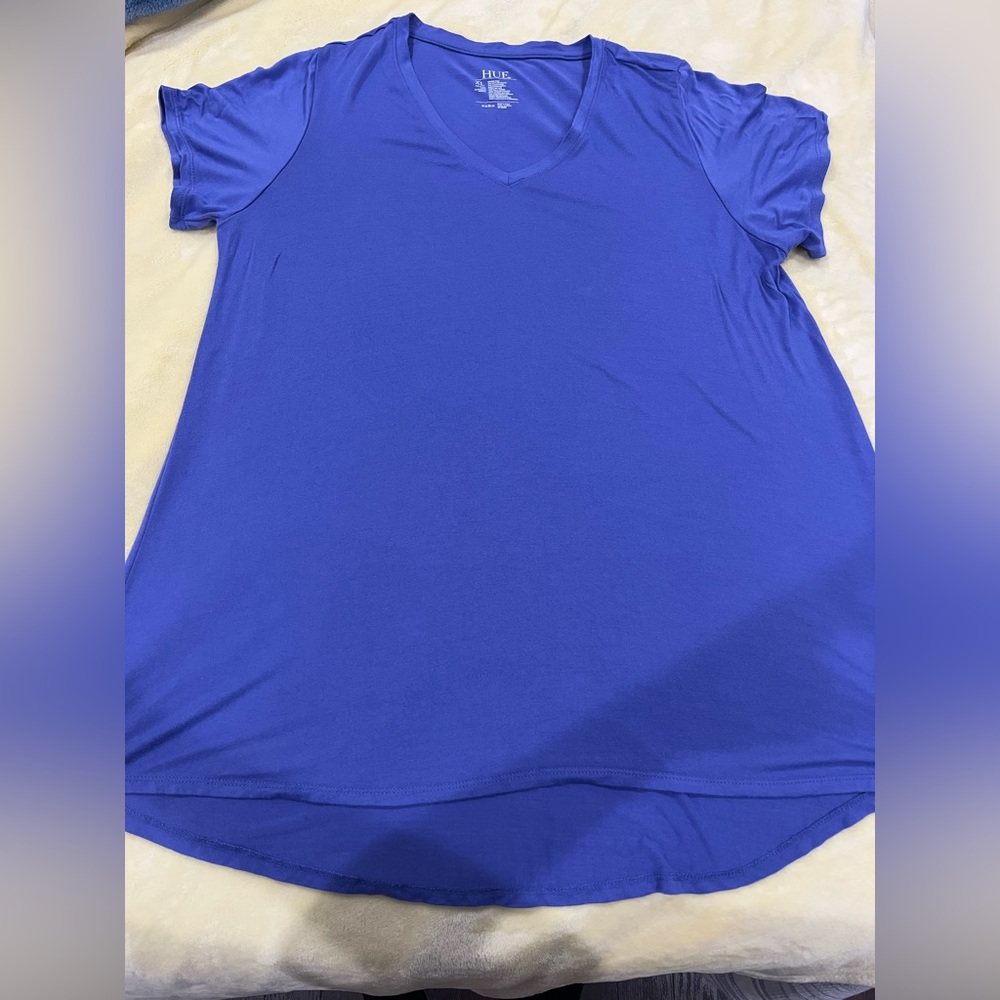 HUE TSHIRT